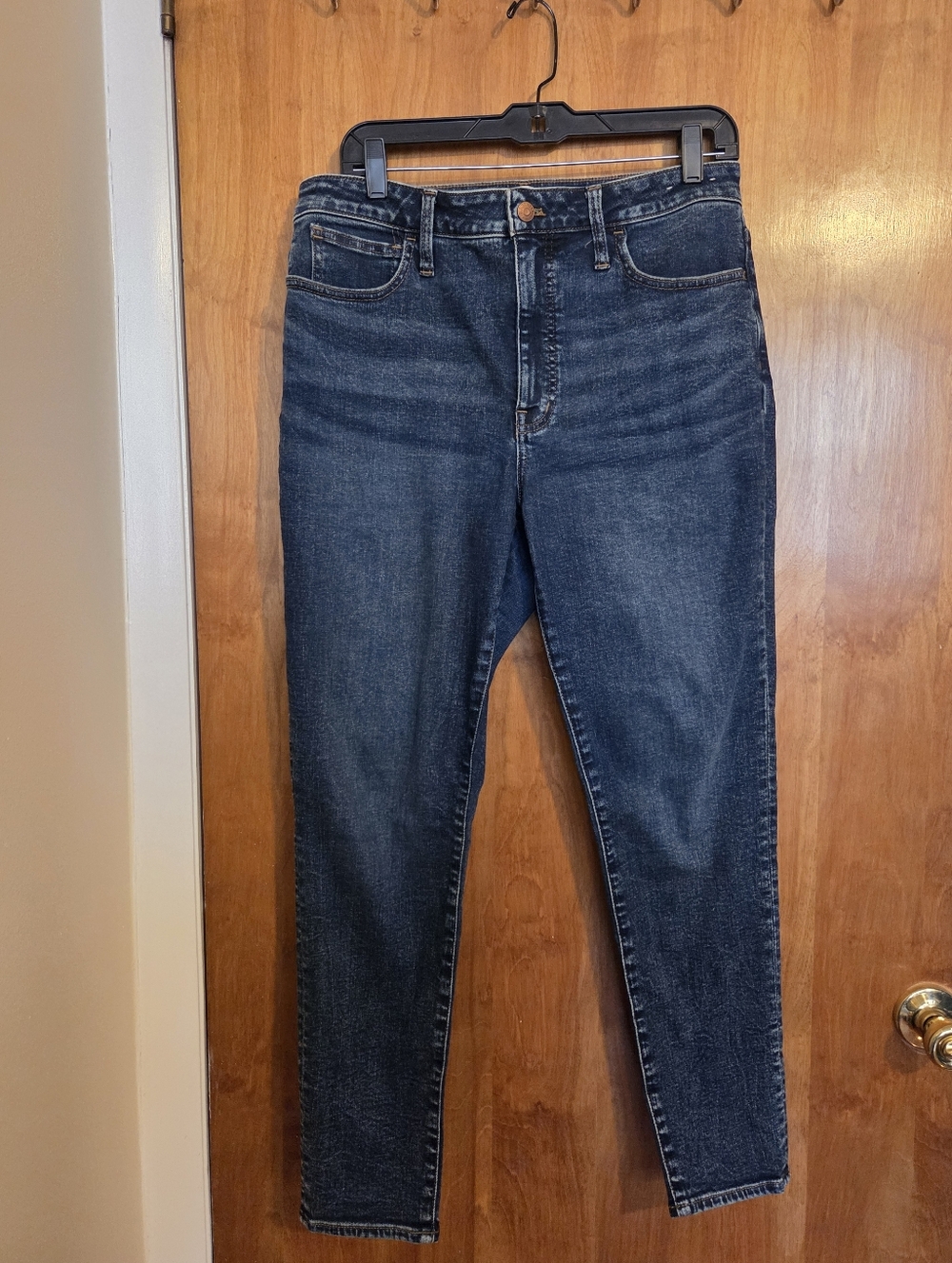 Madewell Curvy Road Tripper Skinny Jean in Dark Blue Wash